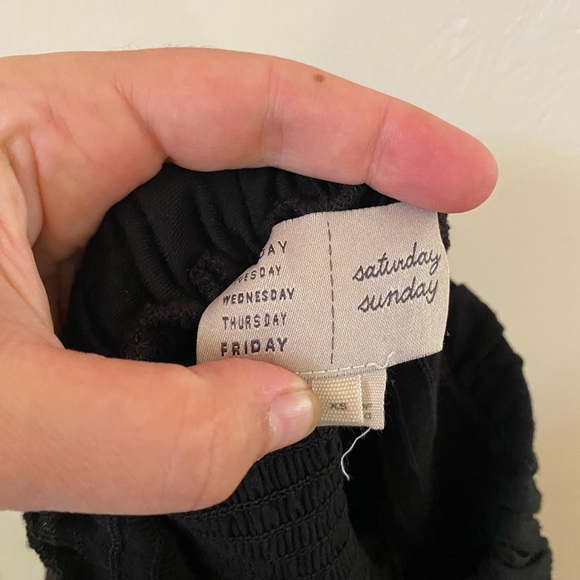 ANTHROPOLOGIE SATURDAY SUNDAY BAILEE SMOCKED TIERED RUFFLE BLACK MINI SKIRT - Picture 4 of 6